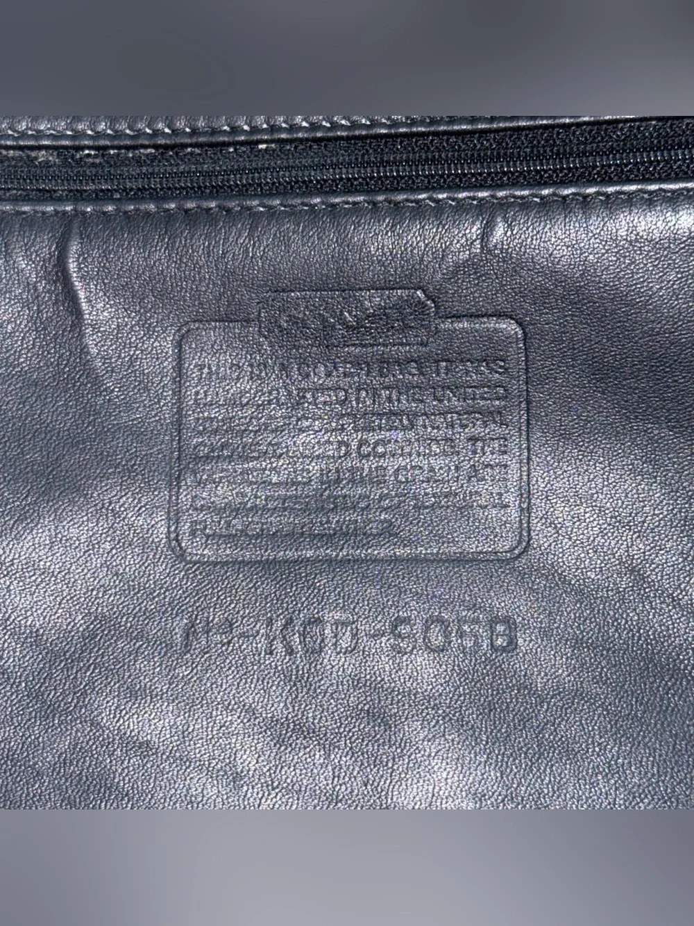 Vintage Coach 9058 Legacy Leather Black Hobo Shoulder Bag USA Black & Silver GUC - Picture 13 of 14